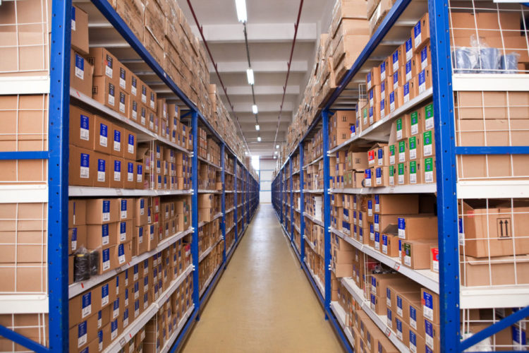Heavy duty rivet shelving